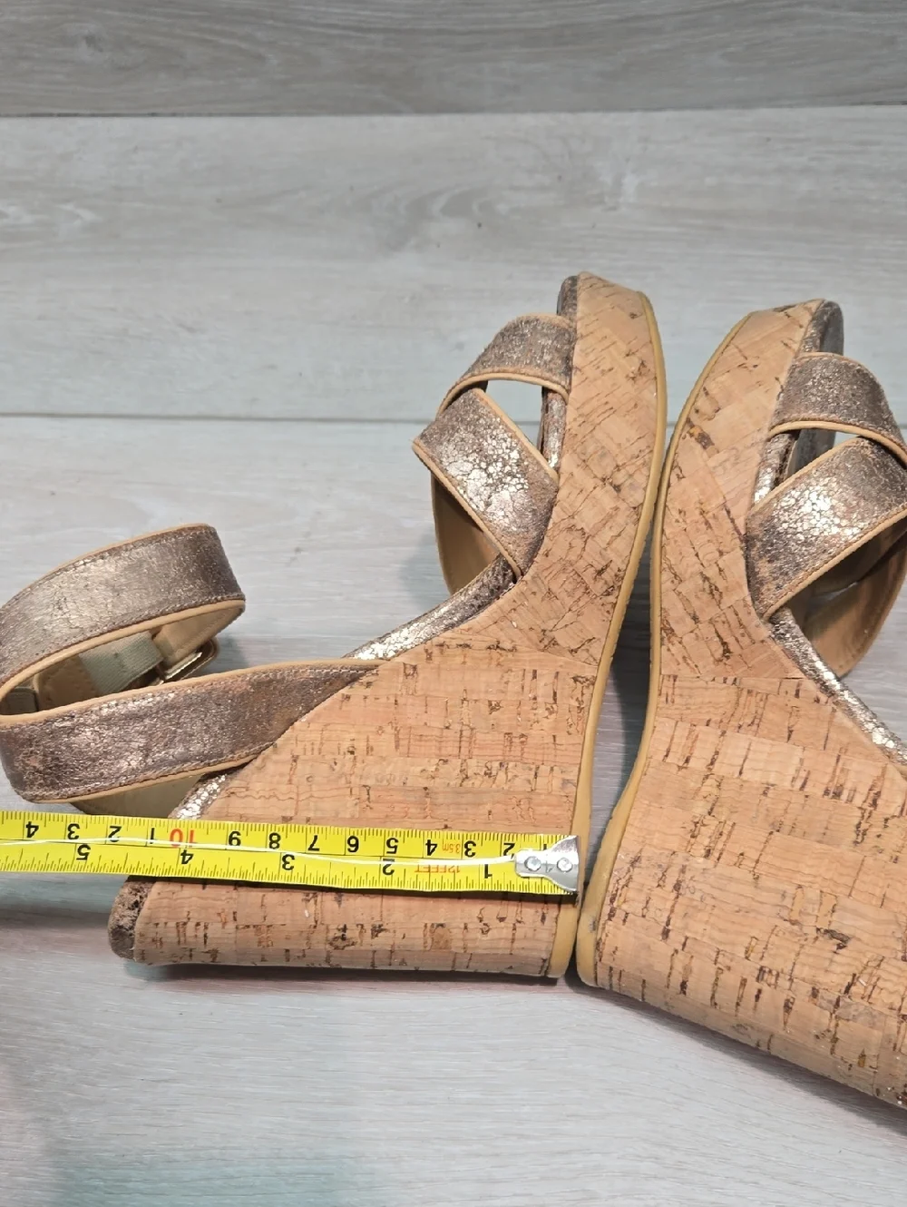 Stuart Weitzman Women Cork Wedge Sandals with Glitter Leather Straps Sz 6.5 - Picture 9 of 12